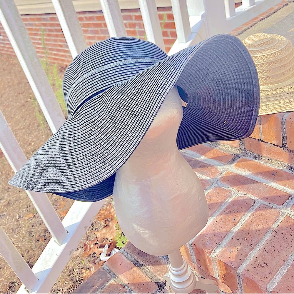 Black wide brim sun hat